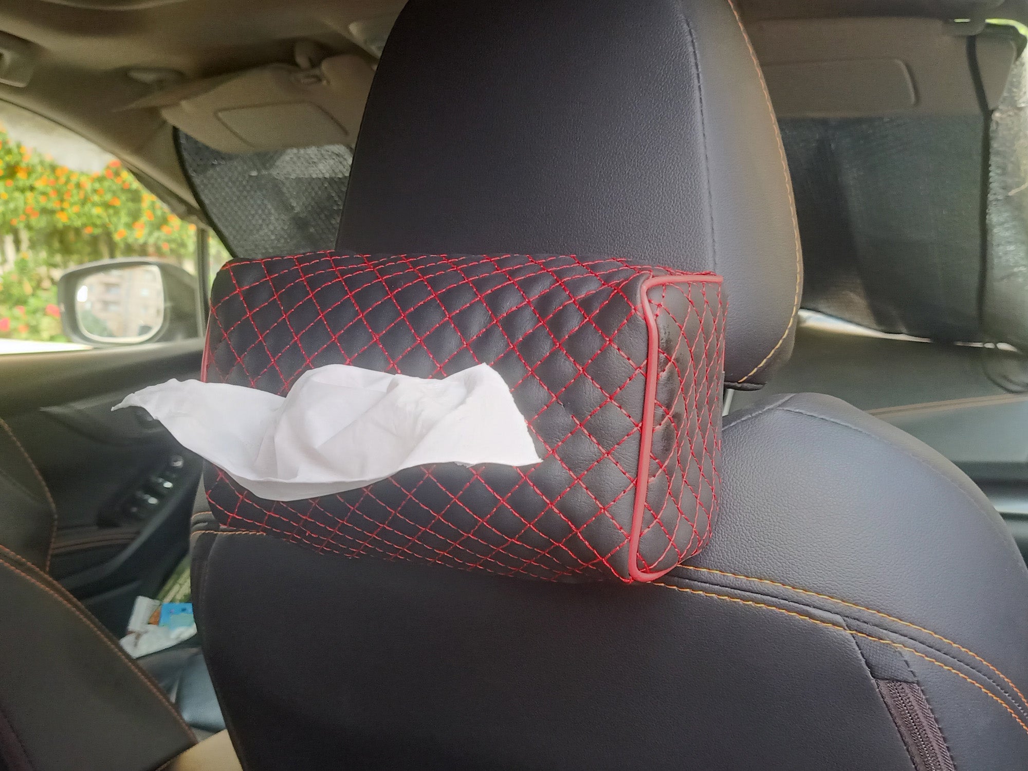 حامل مناديل جلدي للسيارة من أسافكو بتطريز مربع 