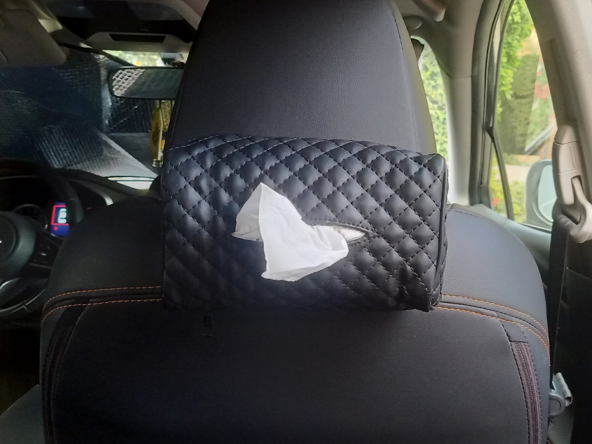 حامل مناديل جلدي للسيارة من أسافكو بتطريز مربع 